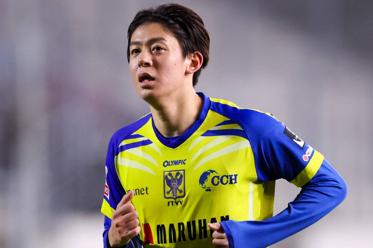 悲願のCLに近づく勝利！シント＝トロイデンMF山本理仁、今季5ゴール目でチームを暫定首位に導く！鮮やかドリブル突破から右下隅への技あり弾