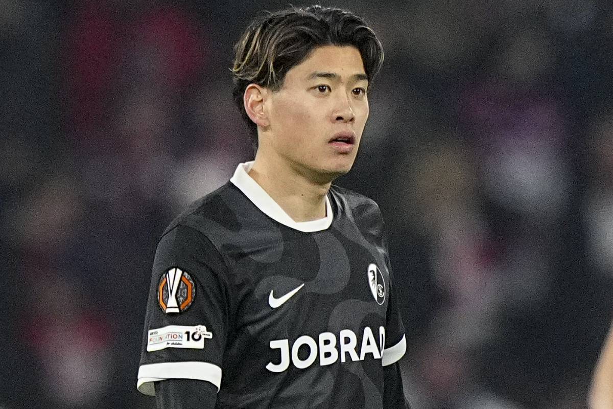 フライブルクMF鈴木唯人