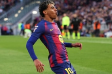 バルセロナFWラミン・ヤマル