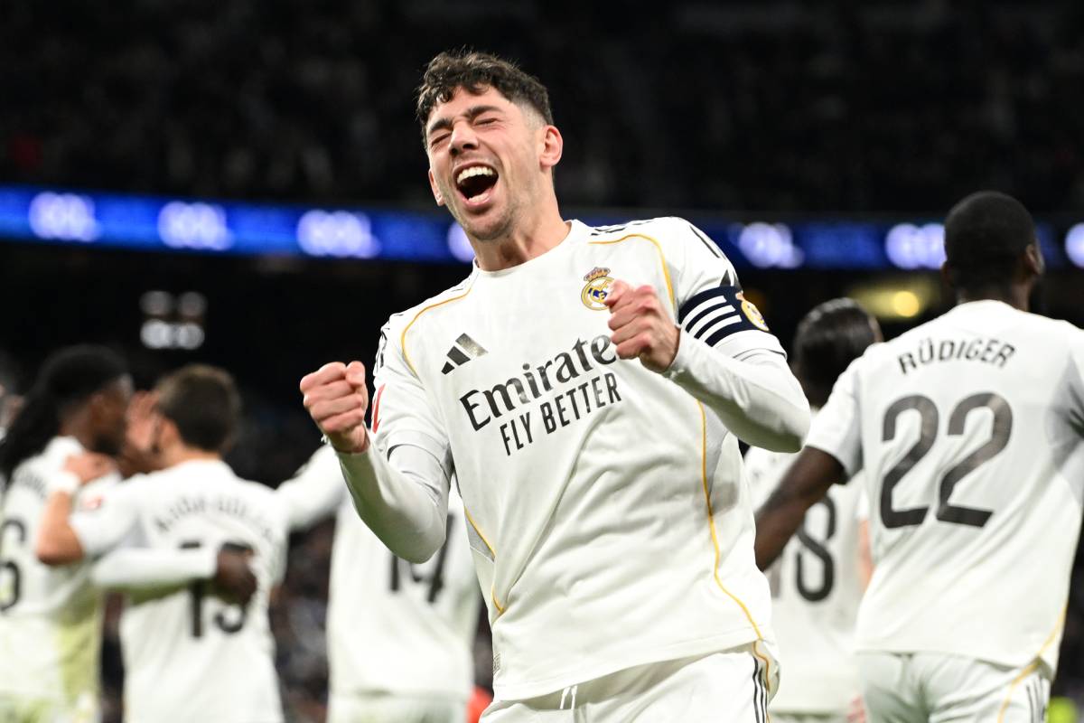 強烈“バルベルデ砲”！レアルMFのゴールが鮮やか！完璧なファーストタッチから叩き込んだ一撃。ソシエダに4発快勝で暫定首位に