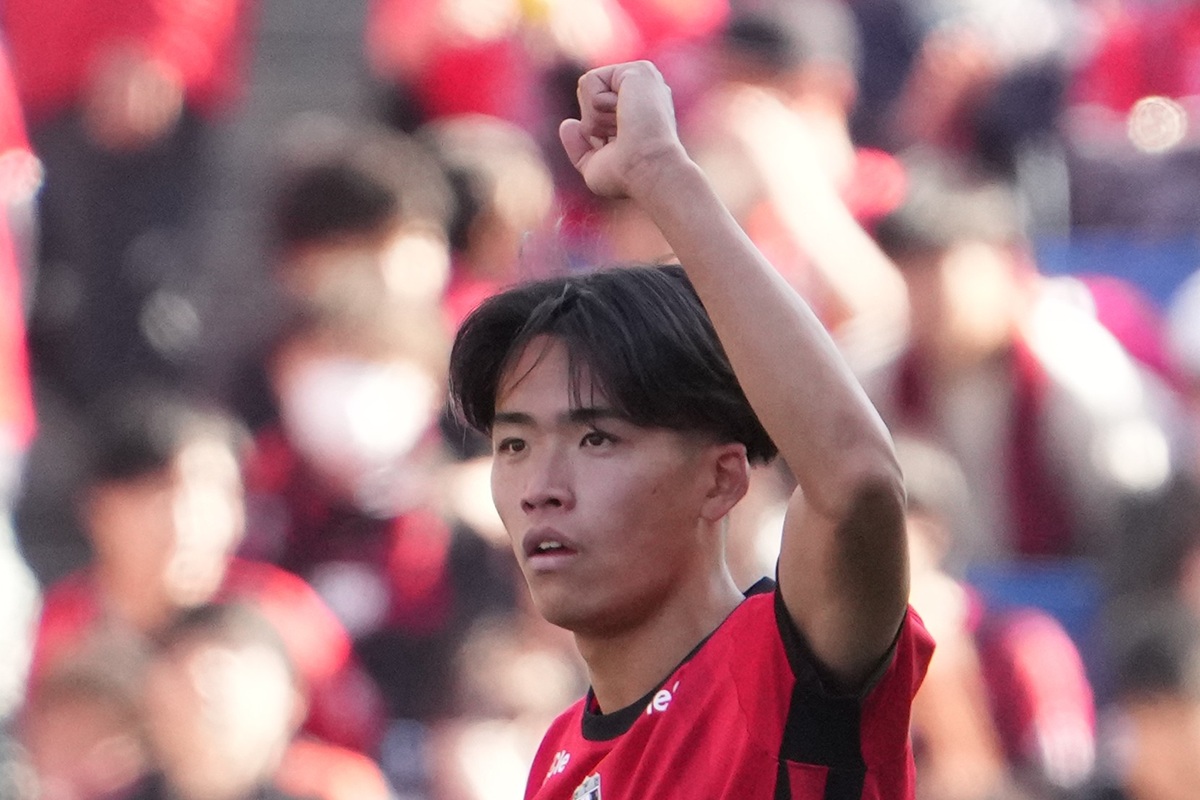 浦和レッズ、肥田野蓮治の複雑な心境。鹿島相手にも「意外と通用する」。それでも最後は「情けない気持ち」と口にした理由【コラム】