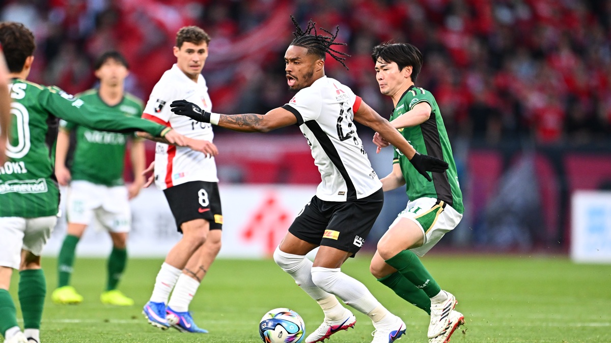 オナイウ阿道　浦和レッズ