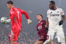 フラムのベルント・レノ