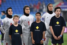 国歌斉唱を拒否したイラン女子代表