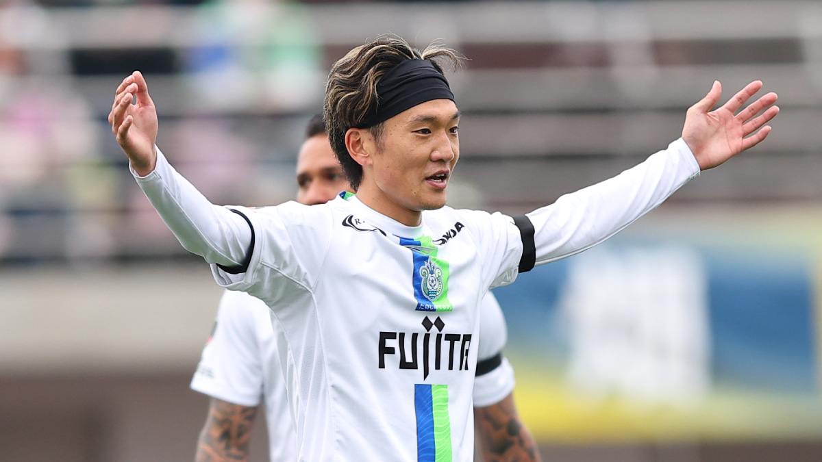 約40mのロングレンジ弾！ 山田寛人が圧巻のスーパーゴール！ 2Gの活躍で湘南ベルマーレを連勝に導く