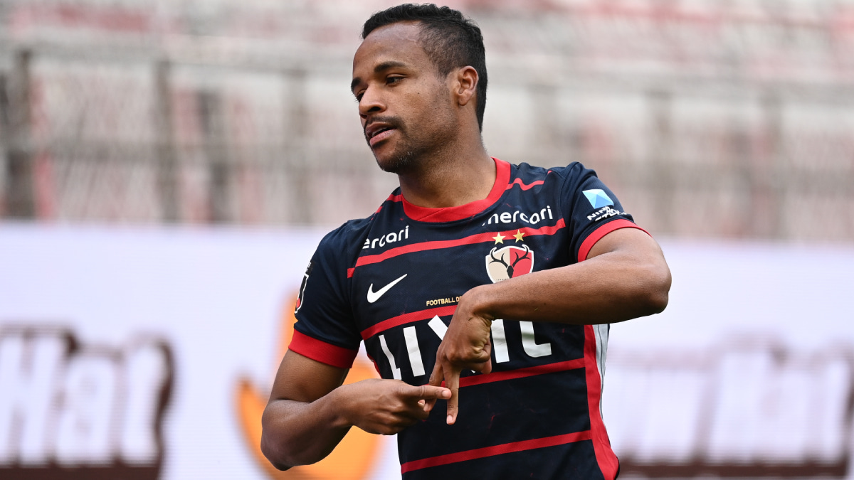 衝撃のソロカウンター！ エウベルの先制ゴールが凄い…鹿島アントラーズにもたらした圧巻の一撃