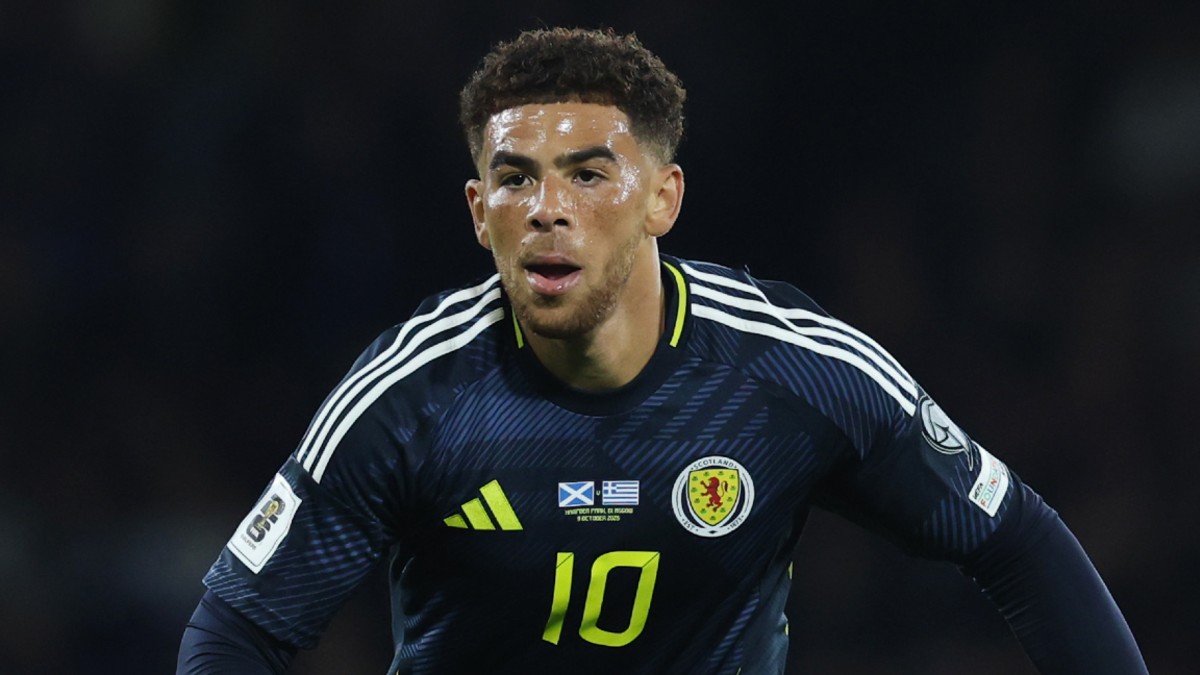 スコットランド代表FWシェイ・アダムス