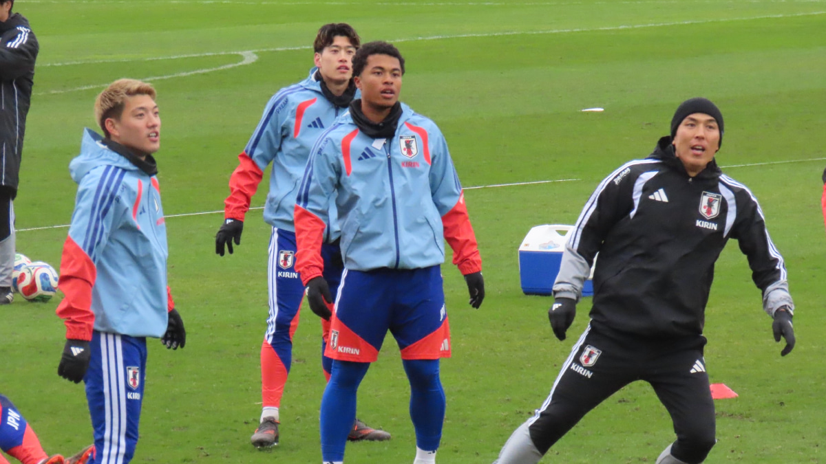 サッカー日本代表、藤田譲瑠チマ、堂安律