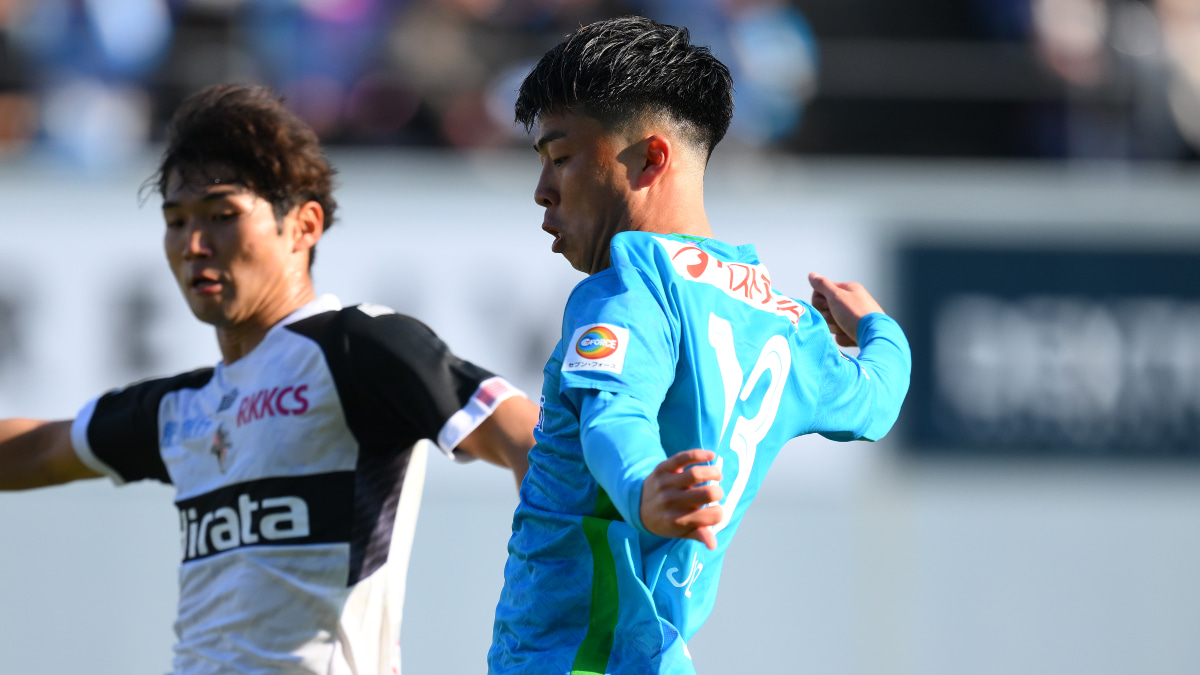 技ありファーストタッチ＆股抜きシュート！ 城定幹大のゴールが上手い…サガン鳥栖を3連勝に導く追加点