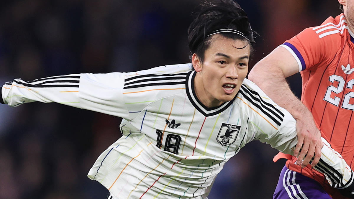 サッカー日本代表　上田綺世