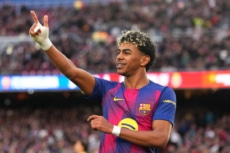 バルセロナFWラミン・ヤマル