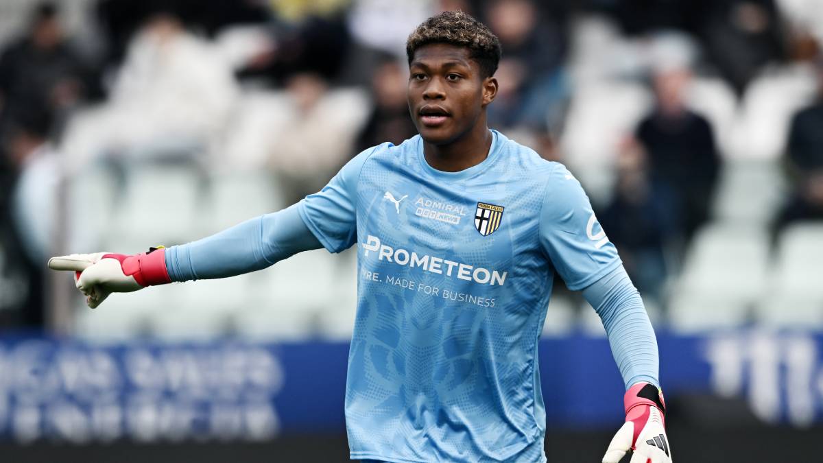 パルマGK鈴木彩艶