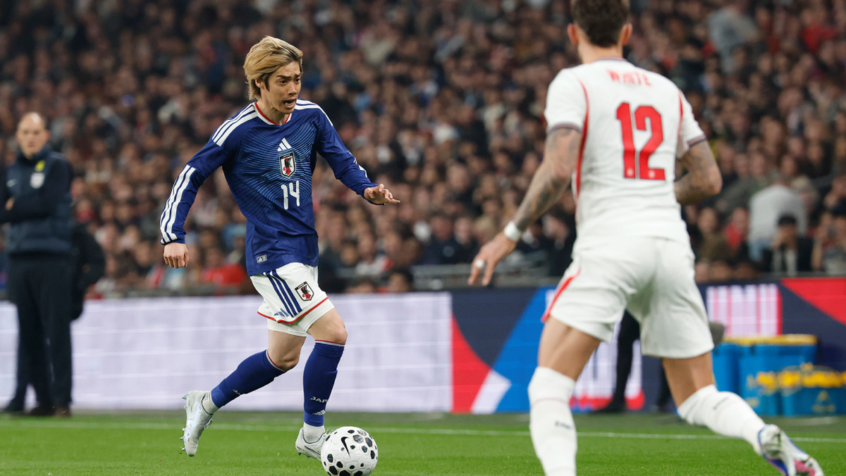 イングランド代表戦のサッカー日本代表 伊東純也