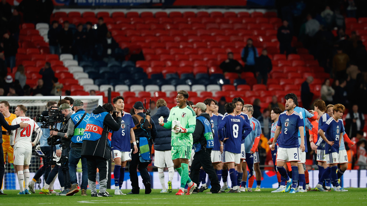 イングランド代表戦後のサッカー日本代表