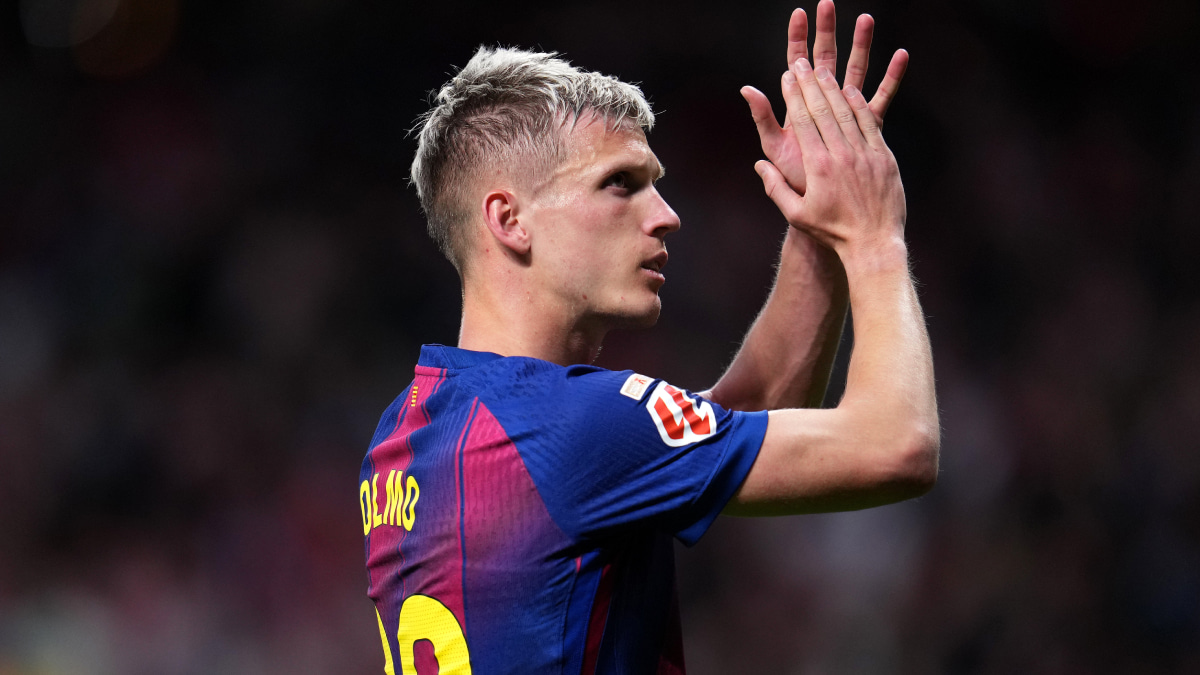 意味不明レベルのトラップ…バルセロナMFダニ・オルモが上手すぎる！ 密集地帯をワンタッチで潜り抜けた衝撃プレー