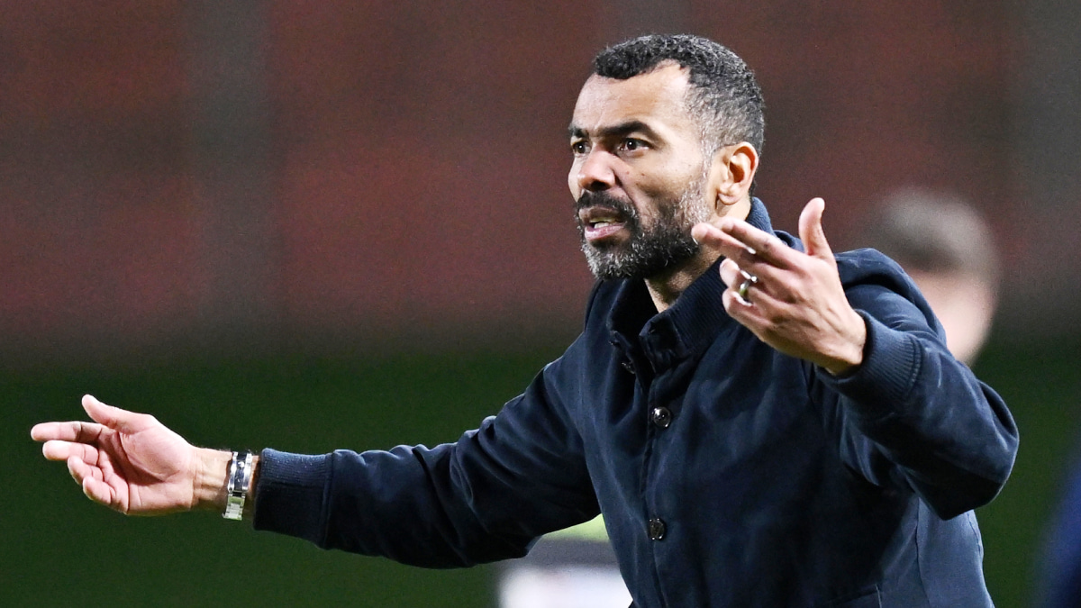 アシュリー・コールが新監督！？ 長友佑都が愛したチェゼーナFCが大胆に生まれ変わったわけ【セリエA懐かしクラブの今／第2回】