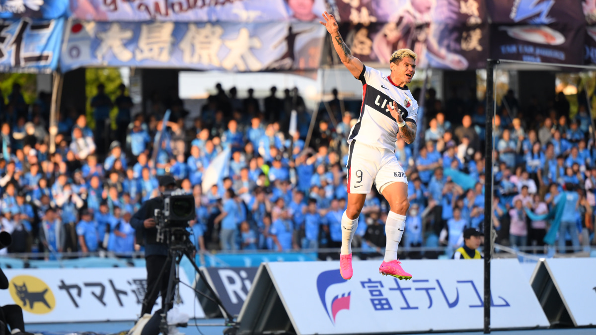 鹿島アントラーズ、レオ・セアラ