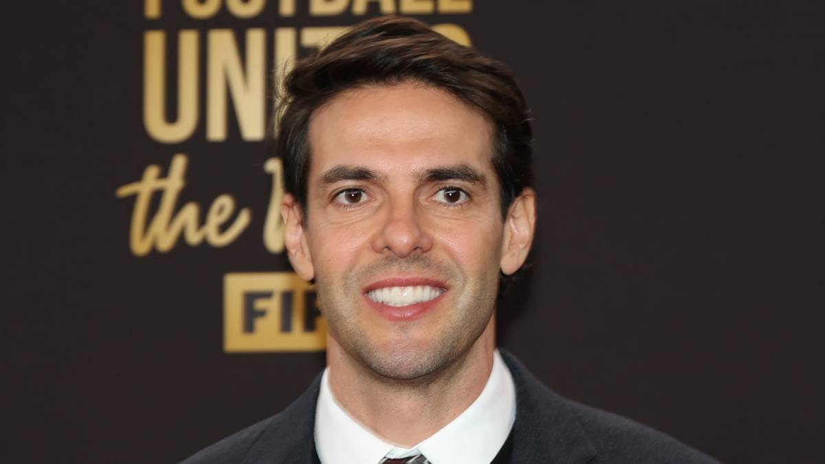 レジェンドマッチで魅せた！ 43歳カカ、“得意な形”から鮮やかなゴール！ スピードで振り切って決めた圧巻の一撃