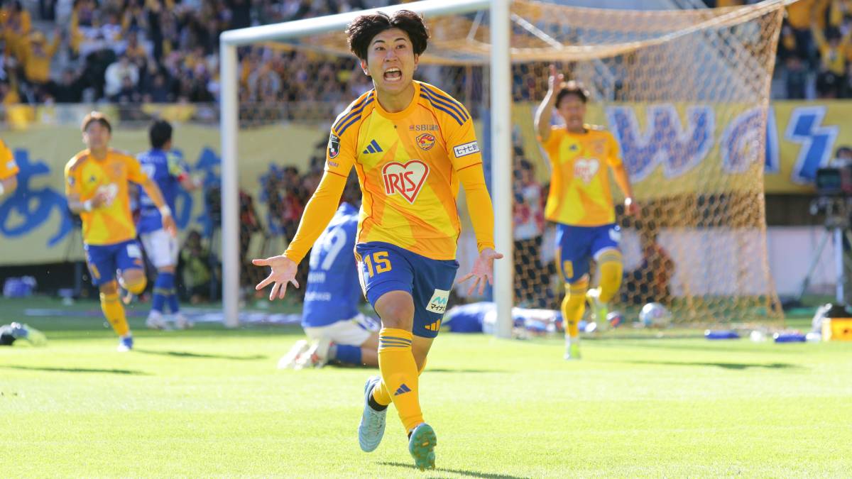 プロ初ゴールが“みちのくダービー”決勝弾！ 南創太が値千金の一撃…ベガルタ仙台を開幕12連勝に導いた価値ある得点