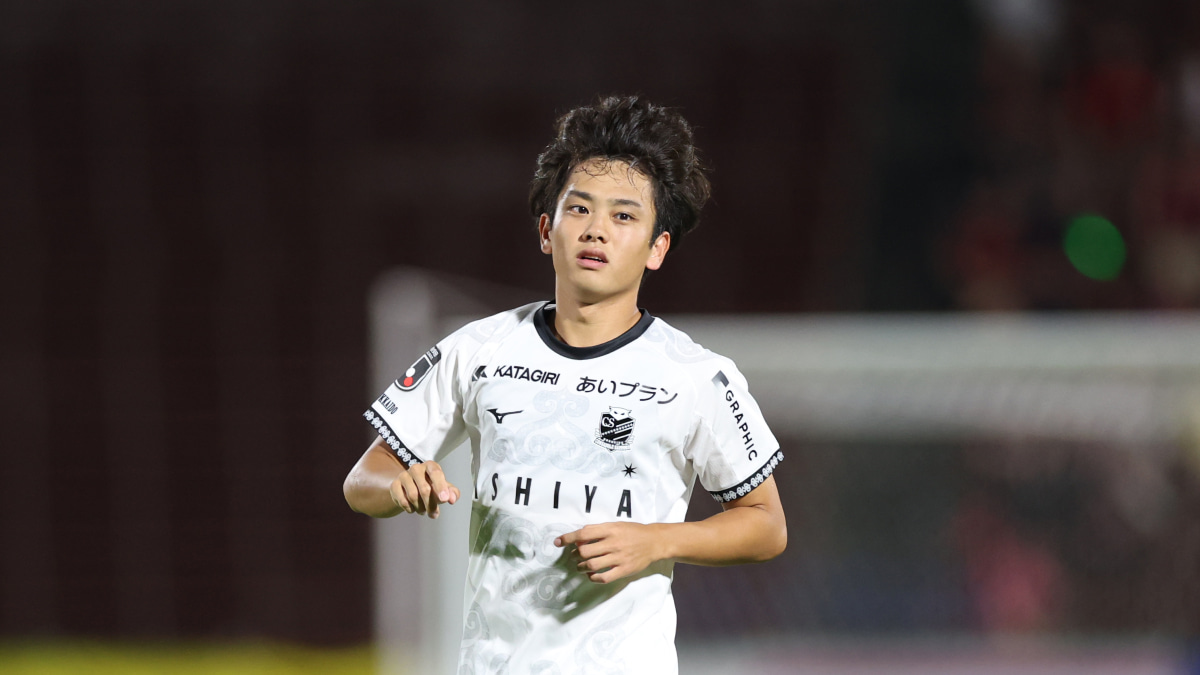 北海道コンサドーレ札幌　佐藤陽成