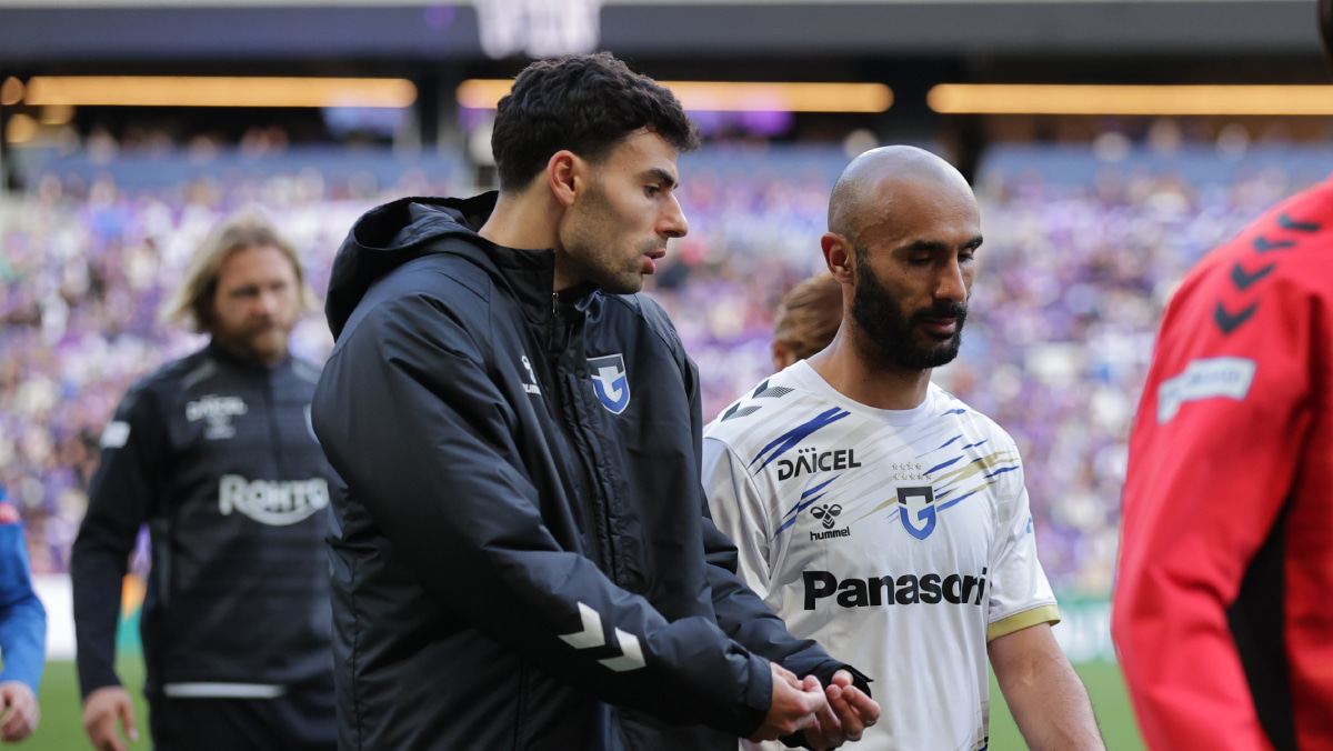 ガンバ大阪　デニス・ヒュメット（左）とイッサム・ジェバリ（右）