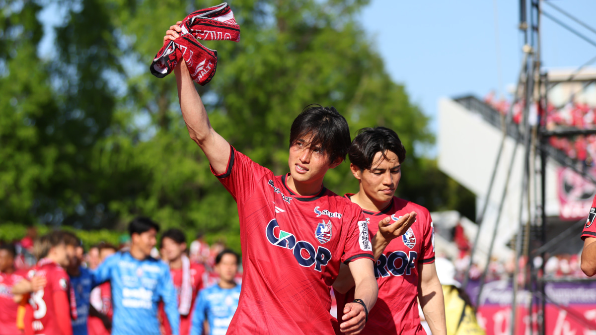 「良い意味で太々しくというか」宮本英治はファジアーノ岡山の新たな王になる。背番号41を奮起させた指揮官からの言葉【コラム】