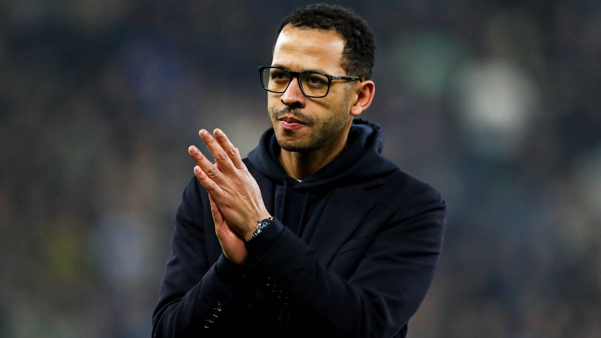 リアム・ロシニアー監督