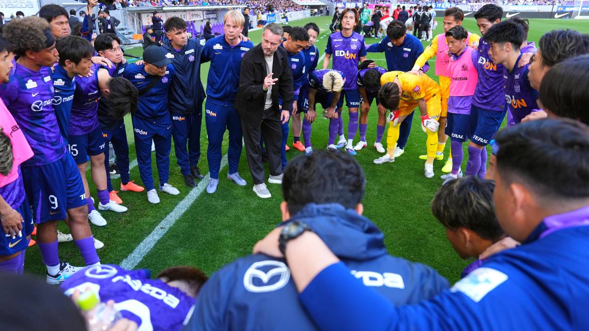 サンフレッチェ広島対清水エスパルス戦でのノーゴール判定が議論を呼ぶ。FWジャーメイン良のシュートはラインを割っていなかったという判定に