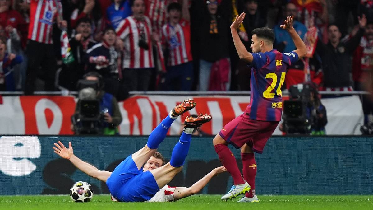 「ペテン師のための大会だ。恥を知れ」元バルセロナ幹部がアトレティコ戦でのE・ガルシア退場処分に激怒。現地は「物議を醸したプレー」