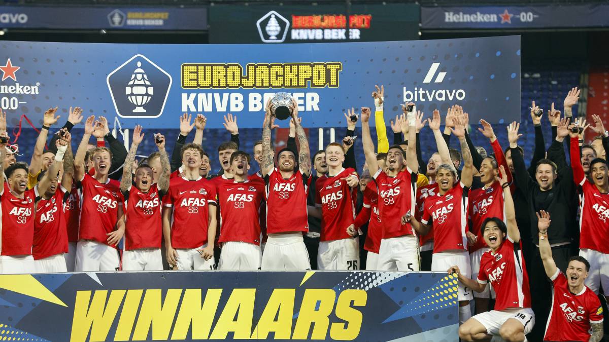 DF市原吏音＆毎熊晟矢所属のAZアルクマール、13年ぶり通算5度目のオランダ杯制覇！ FW小川航基が意地の追撃弾も…NECは5失点で敗北