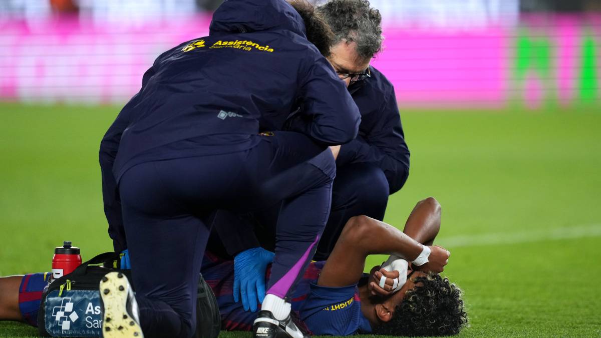 負傷したバルセロナFWラミン・ヤマル