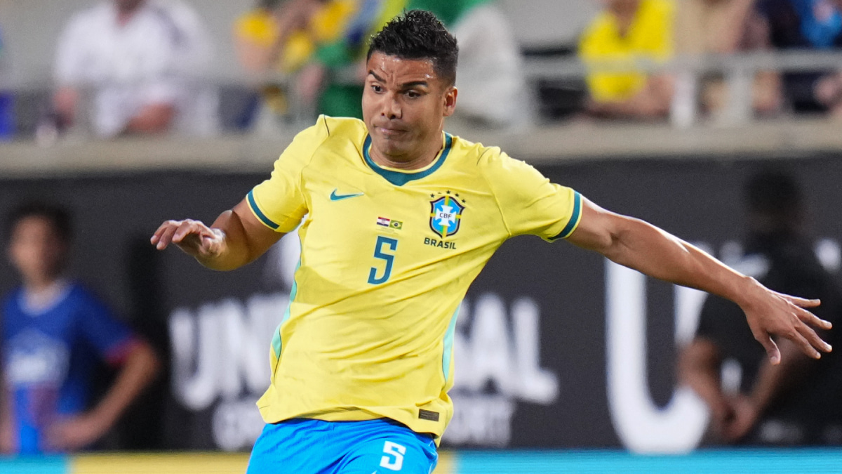 ブラジル代表MFカゼミーロ「毎回彼について話さないといけないね」。会見で苦笑いも負傷のネイマールへエール
