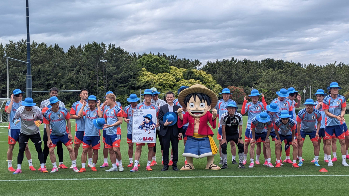 サッカー日本代表、ONE PIECEコラボ