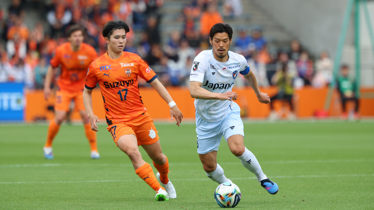 清水エスパルス　弓場将輝　と、V・ファーレン長崎の山口蛍