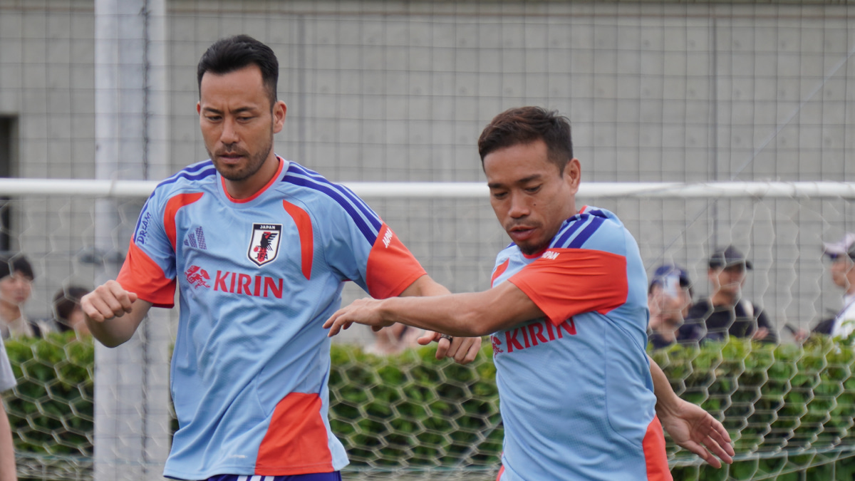 サッカー日本代表　吉田麻也 長友佑都