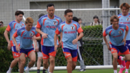 ウォームアップをするサッカー日本代表の選手たち