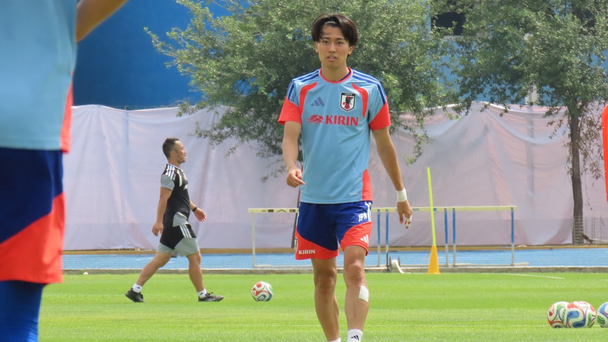 サッカー日本代表、中村敬斗