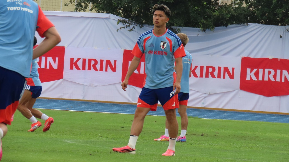 サッカー日本代表、塩貝健人