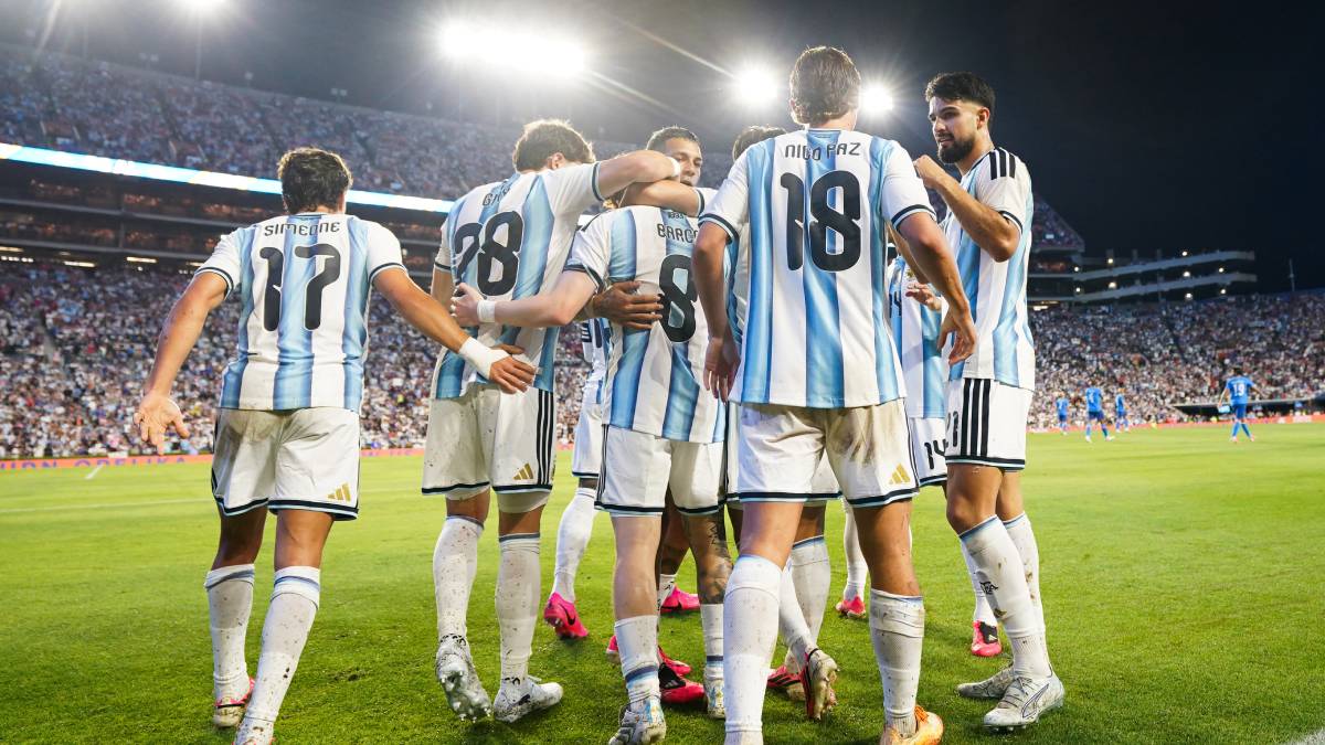 アルゼンチン代表、W杯前最後のテストマッチで3-0勝利 FWメッシのPK弾