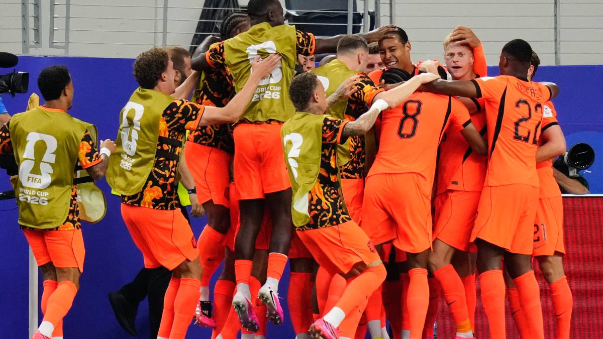 日本代表、痛恨の失点… オランダ代表FWサマーフィルが鮮やかなゴールで