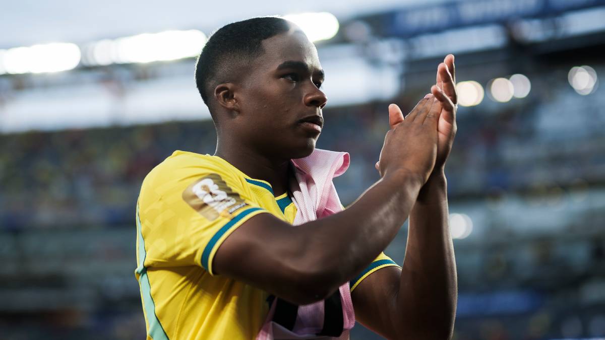 ブラジル代表FWエンドリッキ、W杯ではニューバランスの新スパイクを