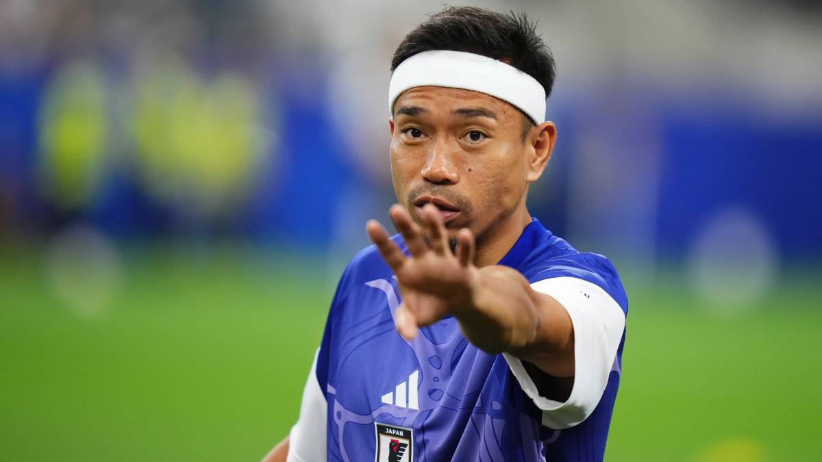 日本代表DF長友佑都が途中出場 アジア人選手として初の5大会連続出場の