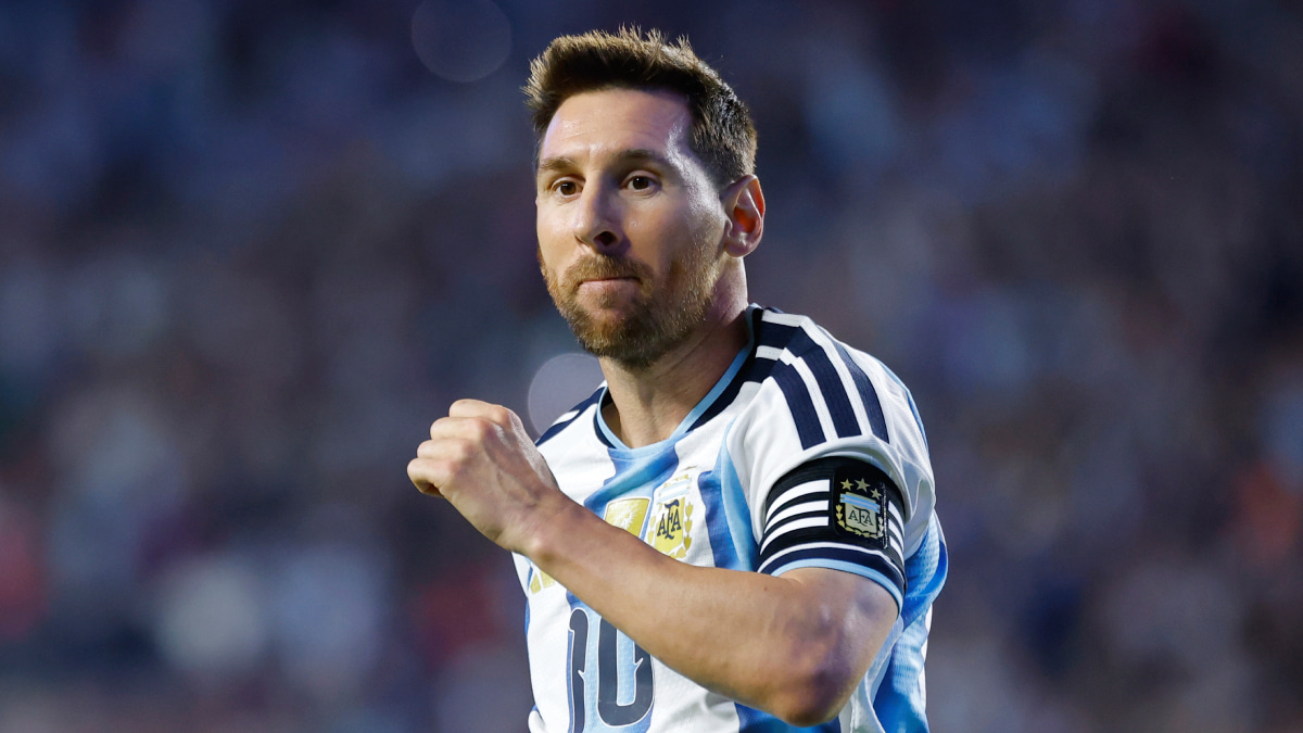 メッシが史上初のW杯6大会連続出場へ！ アルゼンチン代表のスタメン