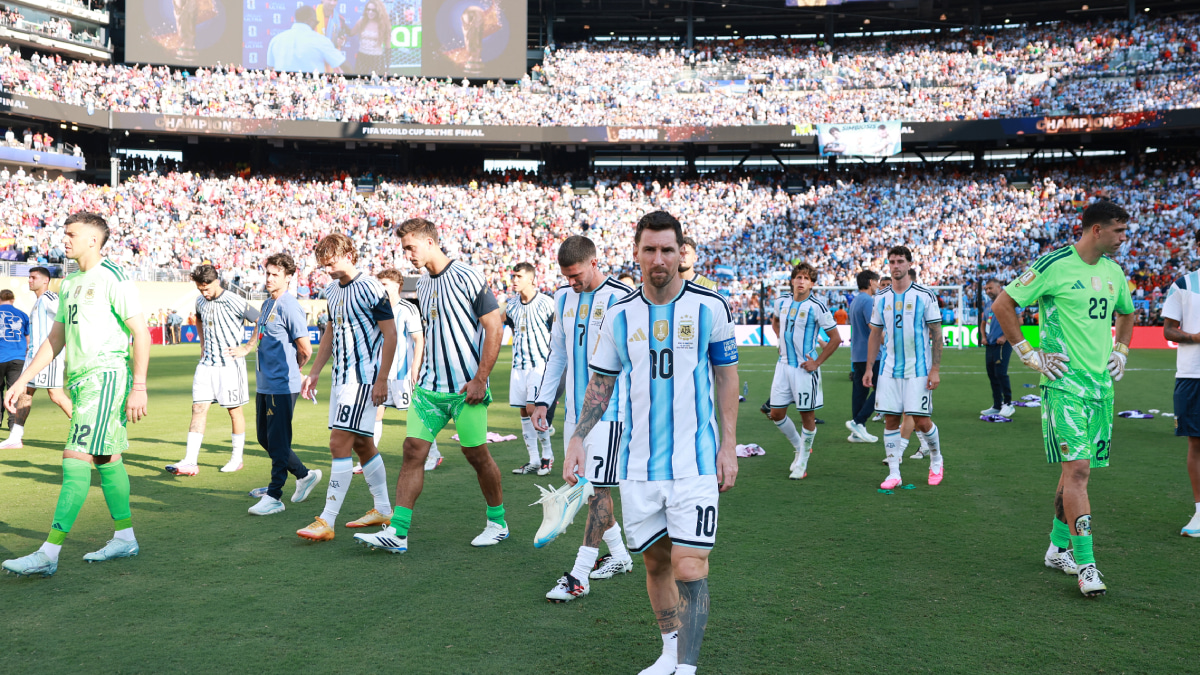 W杯決勝採点】アルゼンチン代表、敗北の原因は？ スペインを前に沈黙し