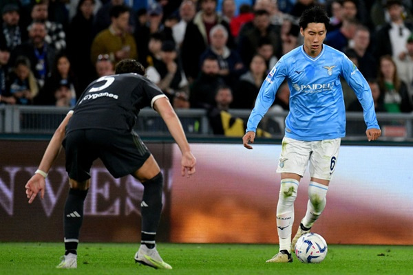 サッカー日本代表MF鎌田大地